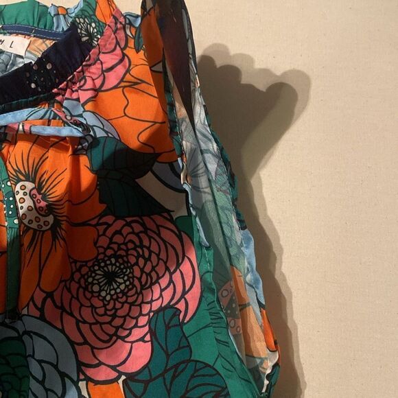 Ladies Floral THML sleevelesss blouse front tie size medium - Picture 5 of 6